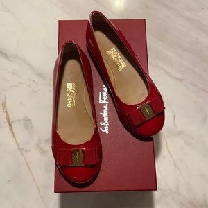 Slavatore Ferragamo girl shoes